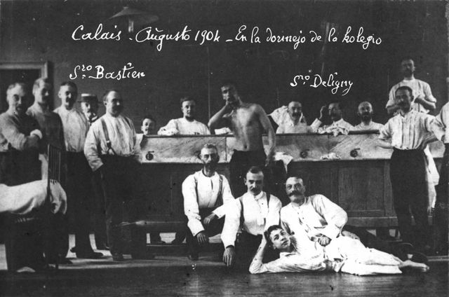 Calais, Aŭgusto 1904 - En la dormejo de la kolegio